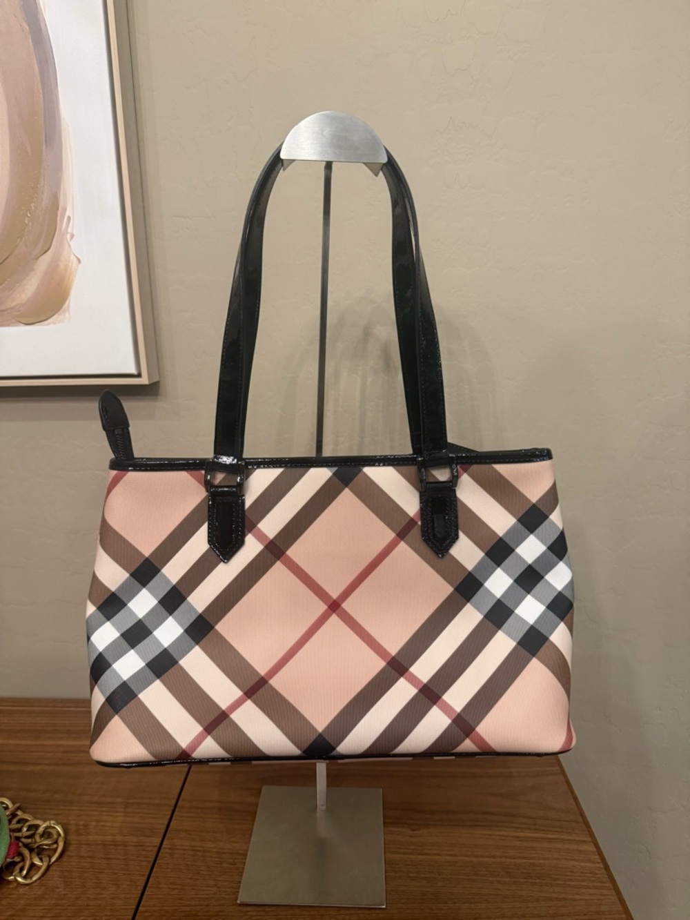 *NWT Burberry Haymarket Check Reversible Tote - Picture 5 of 9